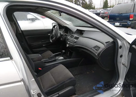 2008 Honda Accord 2.4 Lx z USA, uszkodzony, nr VIN 1HGCP26398A159533